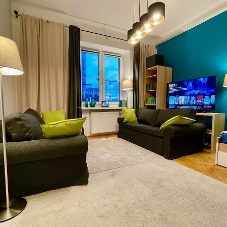 Super Square Metro X2 Fast Wifi 55'Tv Netflix Hbo Appletv+ Amazontv Apartment Warsawa Bagian luar foto