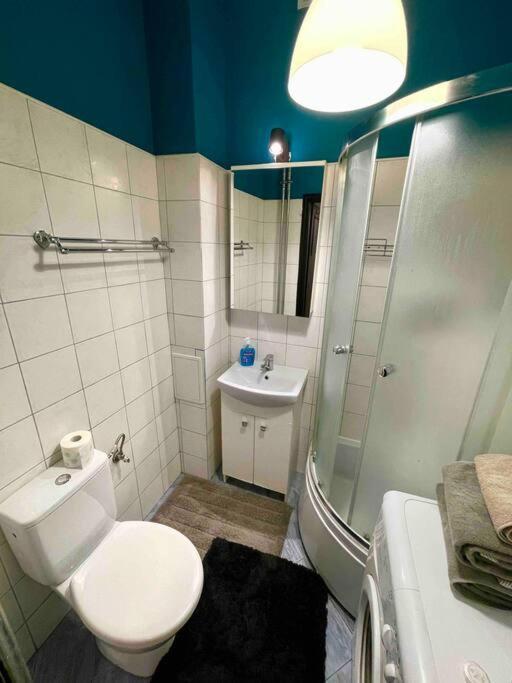 Super Square Metro X2 Fast Wifi 55'Tv Netflix Hbo Appletv+ Amazontv Apartment Warsawa Bagian luar foto