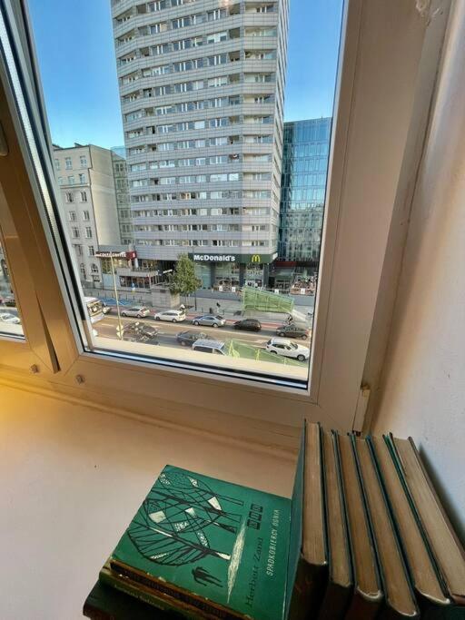 Super Square Metro X2 Fast Wifi 55'Tv Netflix Hbo Appletv+ Amazontv Apartment Warsawa Bagian luar foto