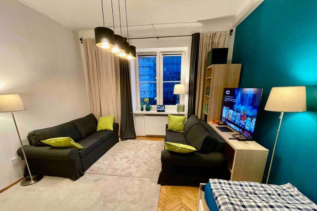 Super Square Metro X2 Fast Wifi 55'Tv Netflix Hbo Appletv+ Amazontv Apartment Warsawa Bagian luar foto